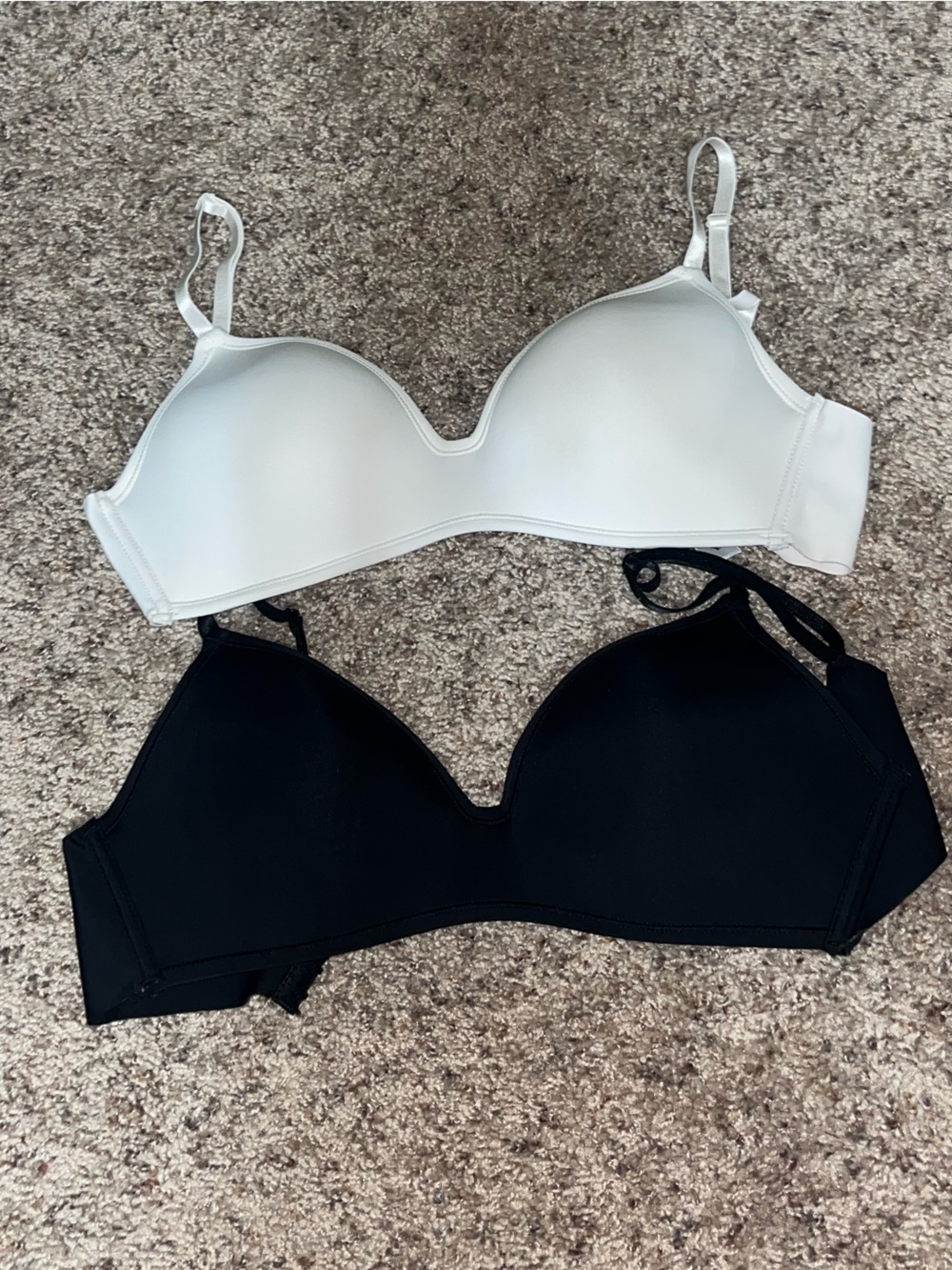 sophie b. Black and White Strapless Bra Pair